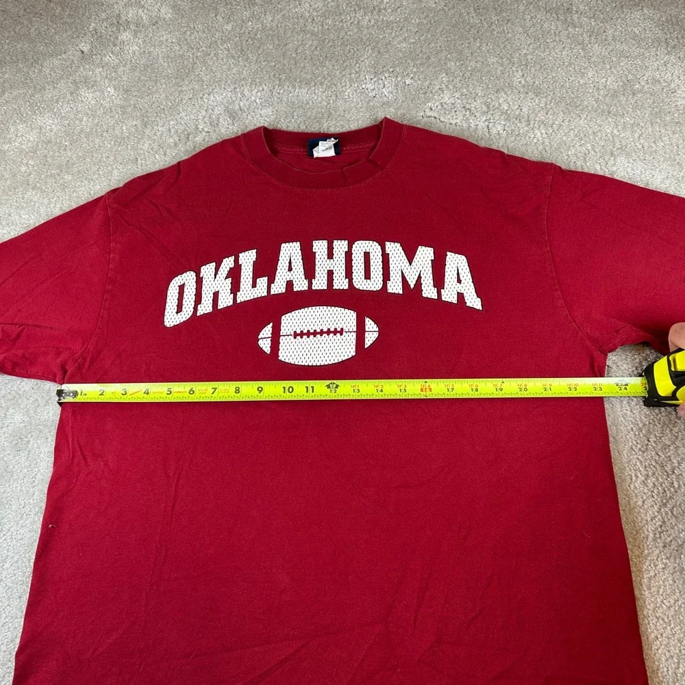 VTG Champs Sports Oklahoma Sooners T-Shirt Men Large Red Football Collegiate Tee